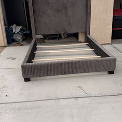 Upholstered Bed Frame – gray