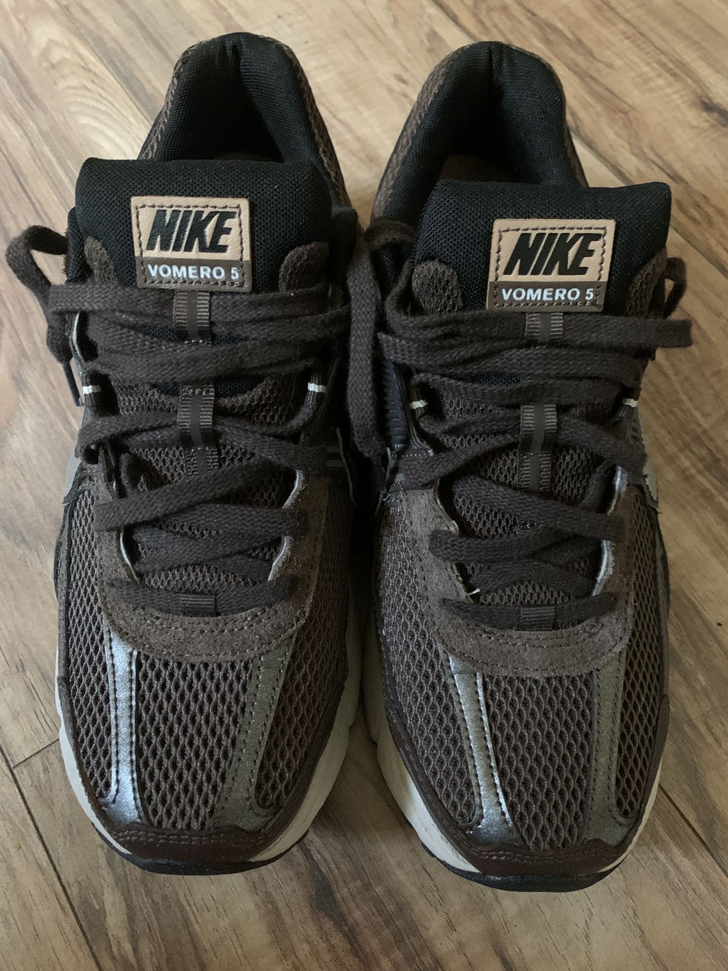 Nike Vomero 5