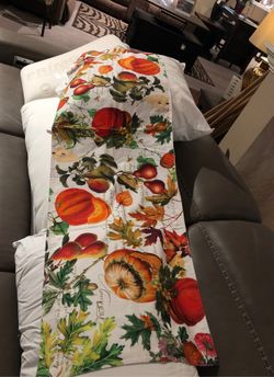 Table runner for the holidays regular