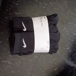 Nike Everyday Plus Dri-fit Socks