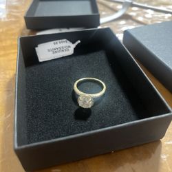 Moissanite Ring (round)