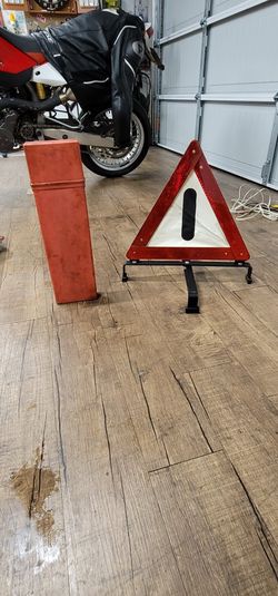 Emergency Triangle Foldable