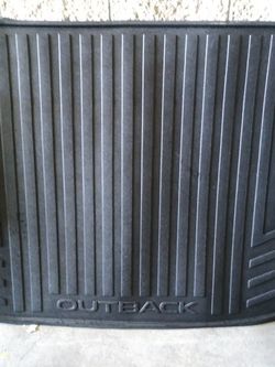 2019 Subaru outback all weather mats and trunk tray