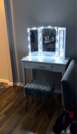 White Vanity Desk with Lighted Trifold Mirror
