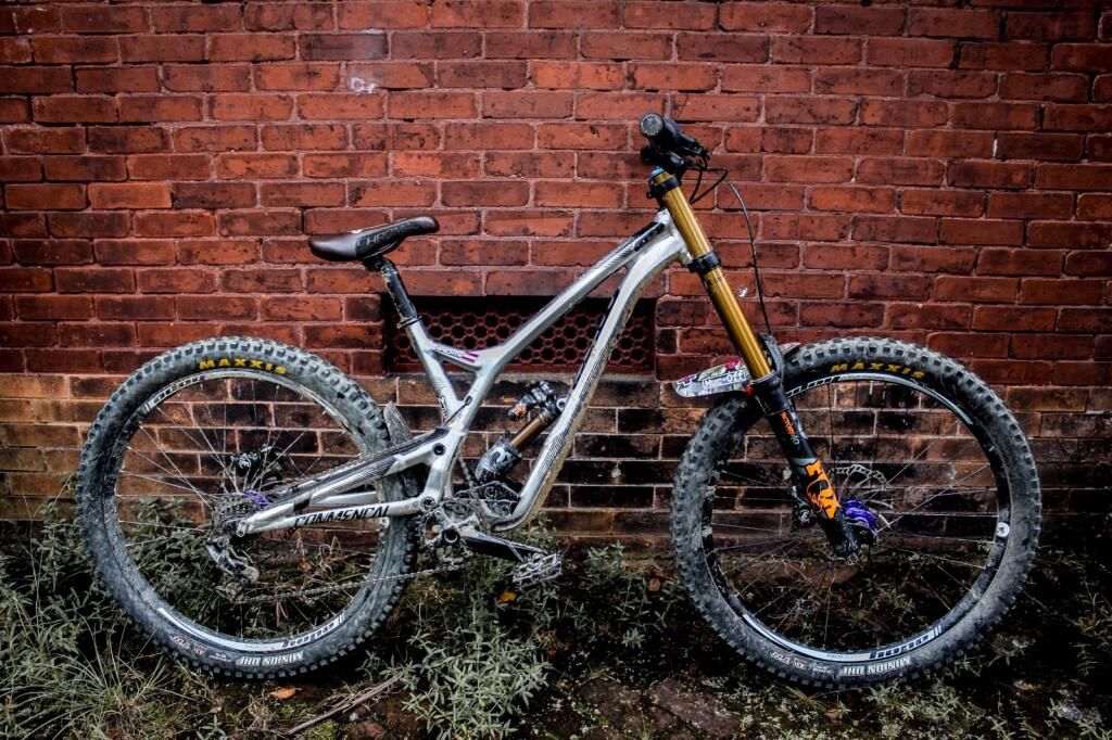 Commencal DH Mtb Mountain Bike 2020