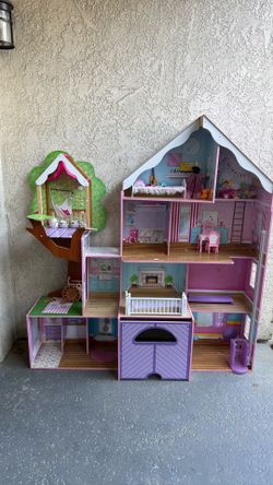 Doll house