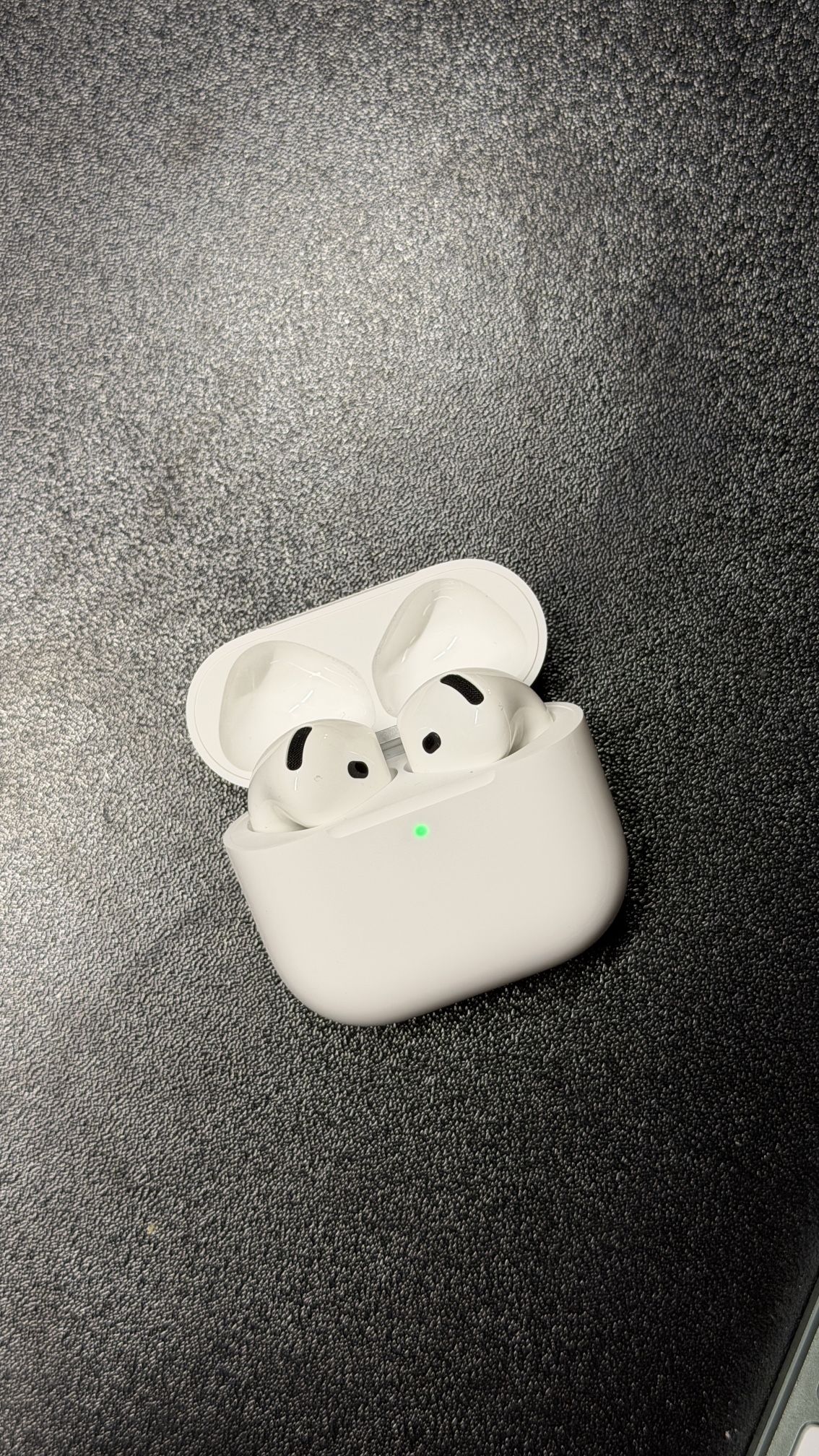  AirPods 4th generation, Active Noise Cancellation