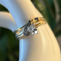 10 Karat Gold Ring With Diamonds (4gr)