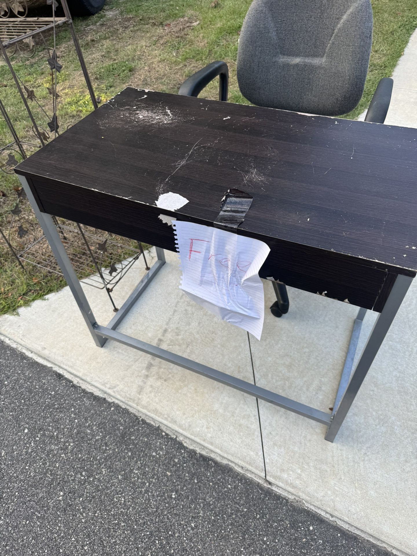 Table And Chair Free