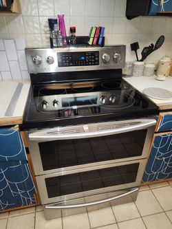 30" 5-Burner Element Smart Freestanding Double Oven Electric Range Stainless Flex duo FREE DELIVERY