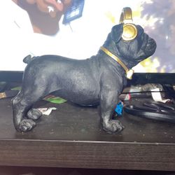 Bullie statue