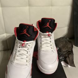 Retro Jordan 5 