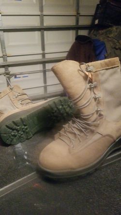 New olive green goretex boots