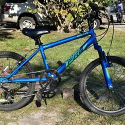 BCA Cross Fire 6-Speed Kids Bike