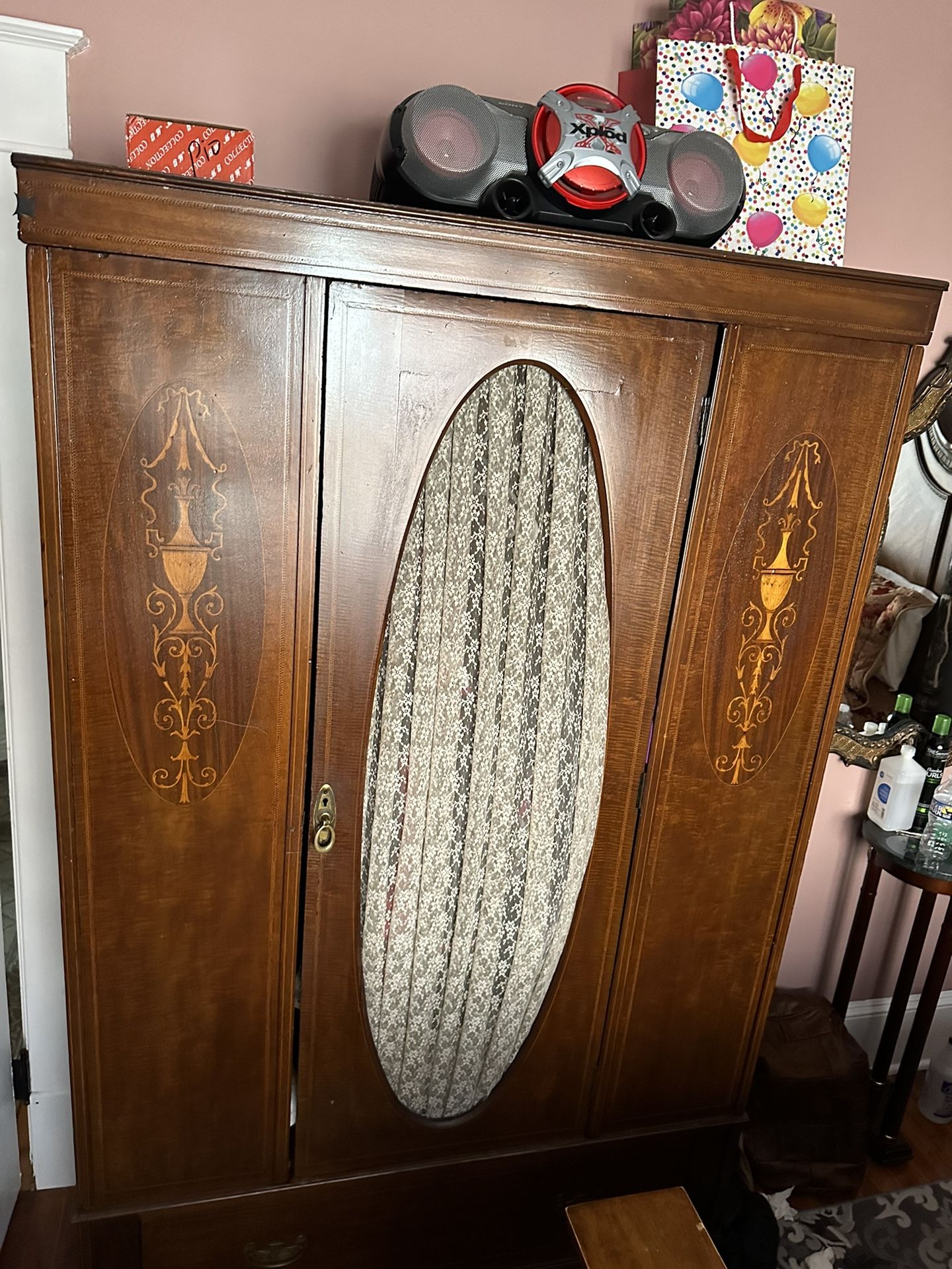 Antique Big boy Dresser,Arwalk Closet And A Desk 