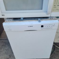 Microwave & Dishwasher 