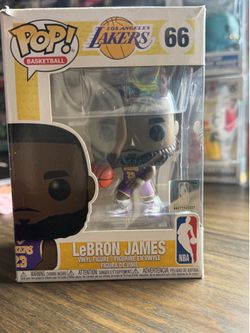 Funko Pop! NBA LeBron James #66 Los Angeles Lakers