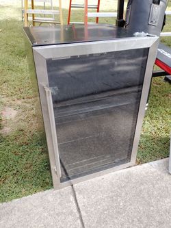Frigidaire Beverage Center fridge