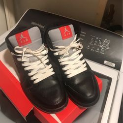Mens  Nike Shoes Size 8