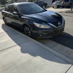 2018 Nissan Altima 2.5SV Sedan Clean Title 
