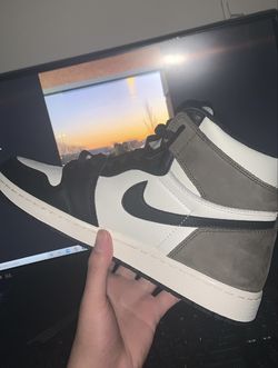 Jordan 1 High Mocha 