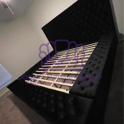 "Paris Platform Bed With Storage Queen & King Size Brand New In The Box 📦
"
