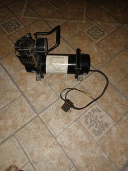 12 Volt AIR COMPRESOR