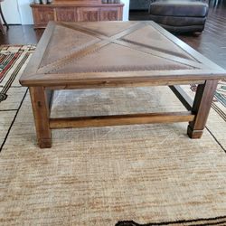Cocktail Table (Coffee Table)