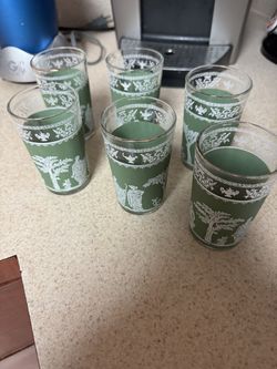 Vintage Jeanette Glass Wedgewood Hellenic Grecian Jasperware Green tumblers