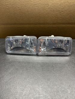 #77 fit 2007-2015 Chevrolet Silverado, Tahoe, Suburban, Avalanche, and GMC Sierra, Yukon. Fog light