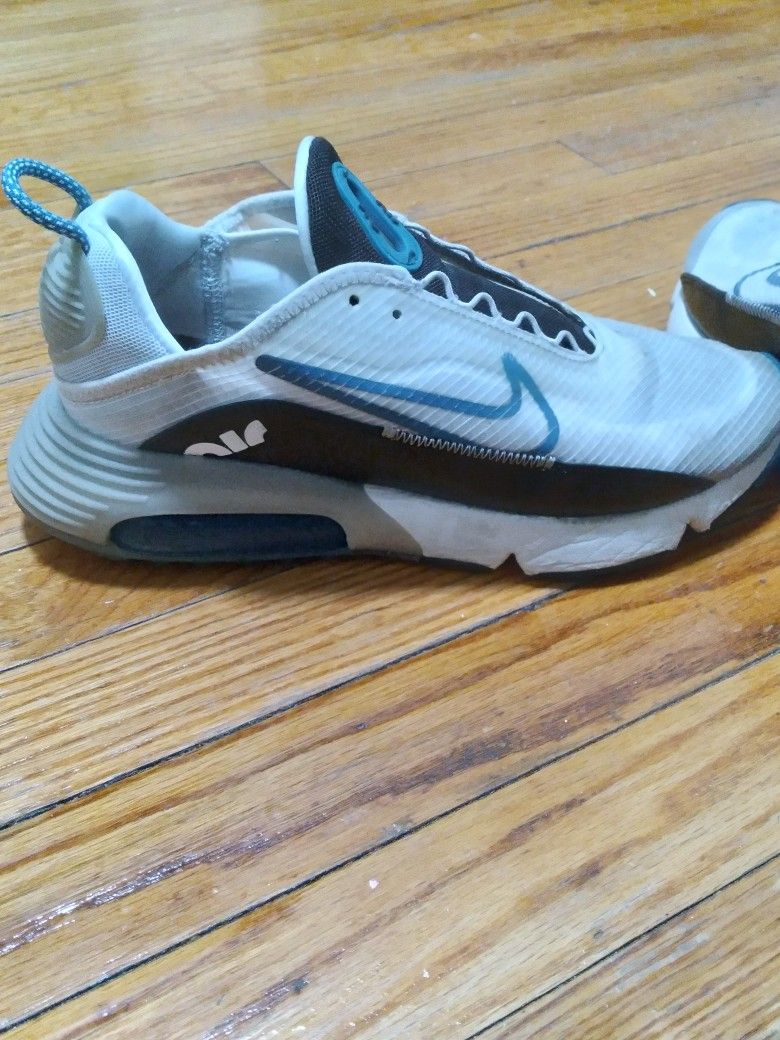 Nike Air Max 2090 "GREEN ABYSS" New Cond Only... $40