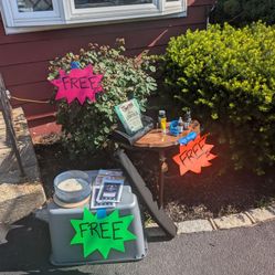 CURB ALERT - FREE STUFF