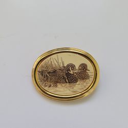 Vintage Barlow Brooch Pin Gold Plated Scrimshaw Double Ducks Oval Jewelry