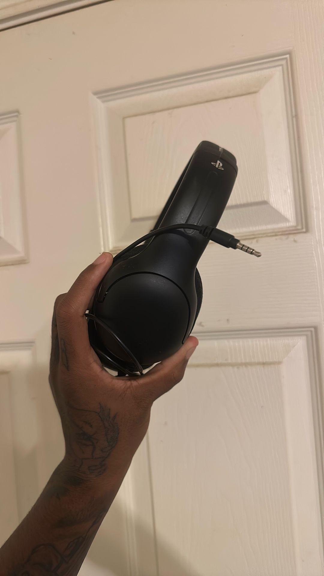 Gaming headphones