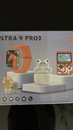 Ultra 9 PRO2 gift set includes smart watch, band, earbuds and gaming accessory