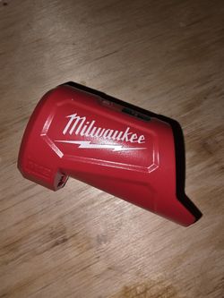 Brand new Milwaukee M12 compact charger & power source for heated jackets and vests