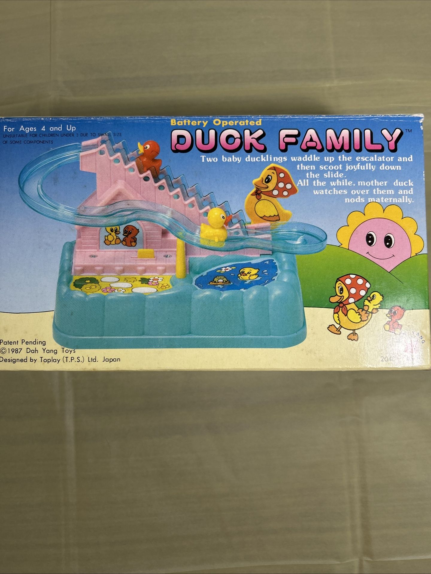 Battery Operated Duck Family Toy From 1987, Designed By Toplay (T.P.S) Of Japan