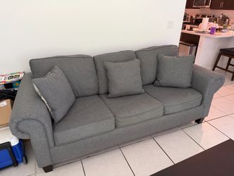 Gray 3-Seat Sleeper Sofa / Pull-Out Sofa Bed – Excellent Condition