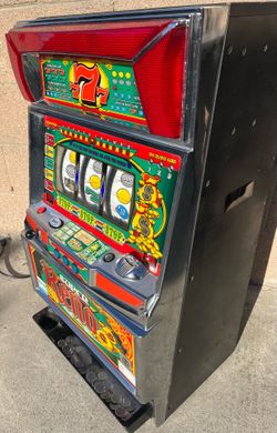vintage Super Reno Type-A Pachislo slot machine.