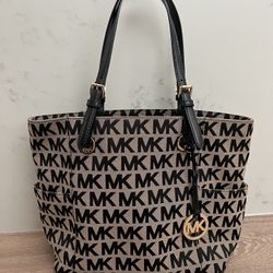 Michael Kors MK Logo Tote Bag – Tan & Black