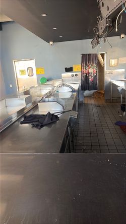 Restaurant sink