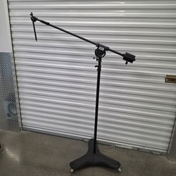 K&M 21430 Mobile Overhead Microphone Stand