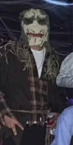 Scarecrow Halloween Costume with Mask