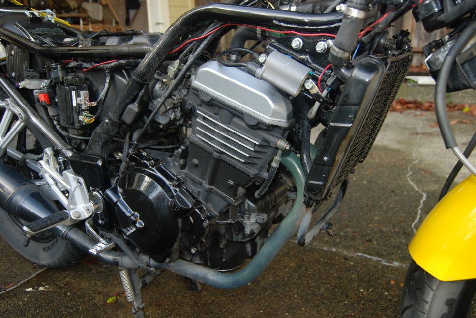 Ninja 250r engine and chassis