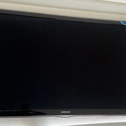 Samsung Smart TV 46” | Like New | No Issues