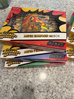 Costco Ascended Heroes Bundle.