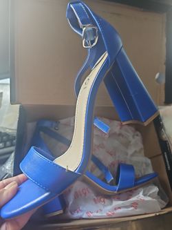 Womans blue heels