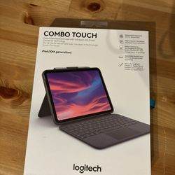 Logitech Combo Touch  iPad 10th keyboard 