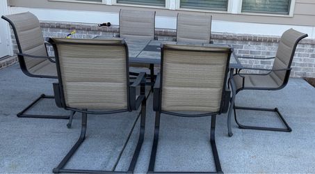 Outdoor Patio Dining Set Table and 6 Chairs