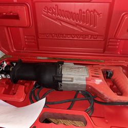 Milwaukee 12 Amp SAWZALL Reciprocating Saw with Case